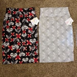 LulaRoe Cassie skirt set of 2 NWT size Small